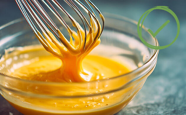 Добавление канна-масла в тесто на этапе замеса