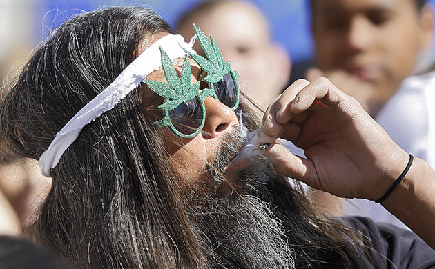 Мужчина хиппи