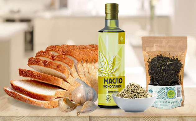 Хлеб, ядра, чеснок, масло и специи