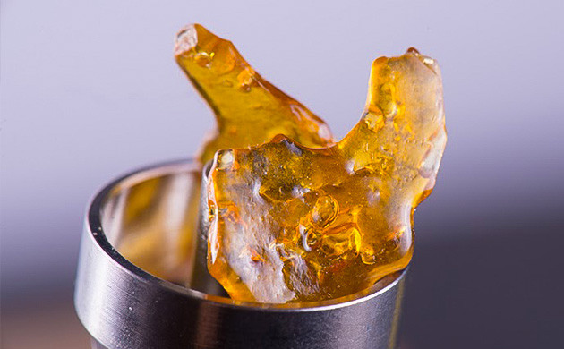 Живая смола из конопляной смолы